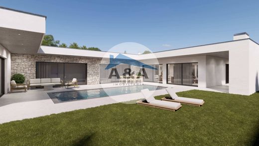 Stadswoning in Alcobaça, Distrito de Leiria