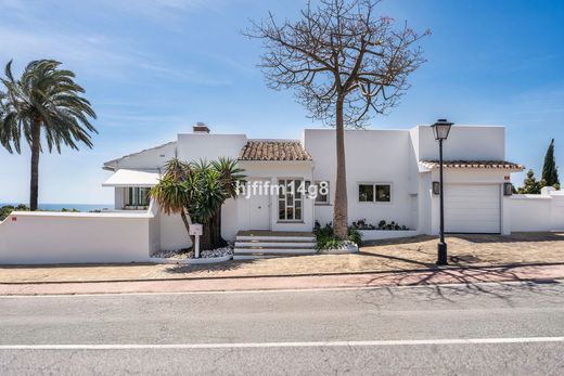 Detached House in Nueva Andalucia, Malaga