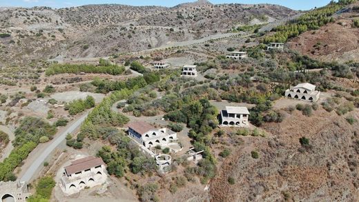 Участок, Agia Varvara, Agia Varvara (Pafou)