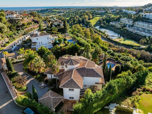Villa in Nueva Andalucia, Provincia de Málaga