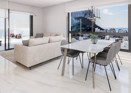 Apartment / Etagenwohnung in Calp, Alicante