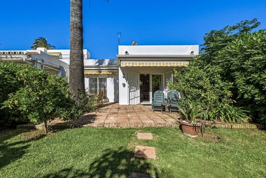 Semidetached House in Nueva Andalucia, Malaga