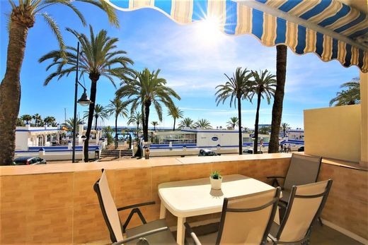 Piso / Apartamento en Estepona, Málaga