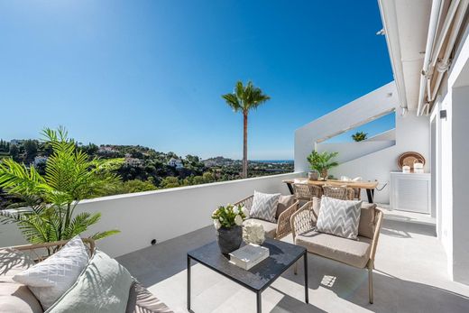 Apartment in Benahavís, Malaga