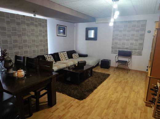 Detached House in Paramýtha, Limassol District