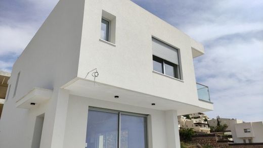 Detached House in Chlórakas, Paphos District