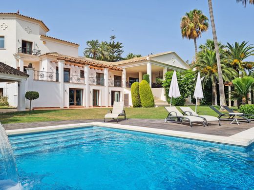 Vrijstaand huis in Nueva Andalucia, Provincia de Málaga