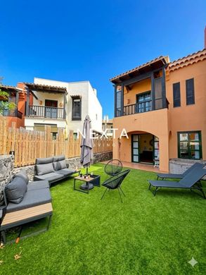Townhouse in San Miguel De Abona, Province of Santa Cruz de Tenerife