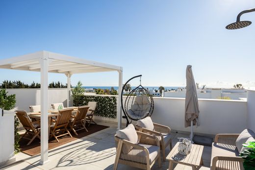 Stadthaus in Estepona, Málaga