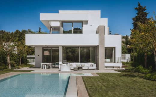 Detached House in Estepona, Malaga