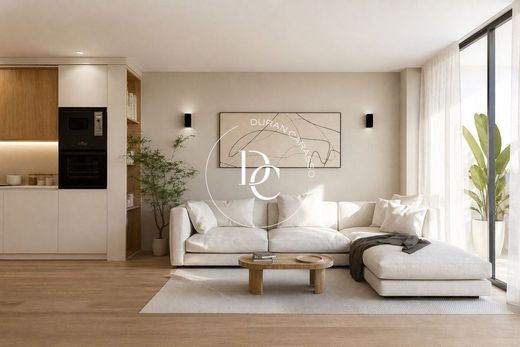 Apartment / Etagenwohnung in Barcelona, Provinz Barcelona