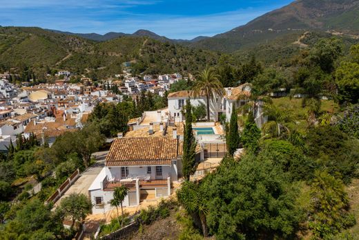 Detached House in Benahavís, Malaga