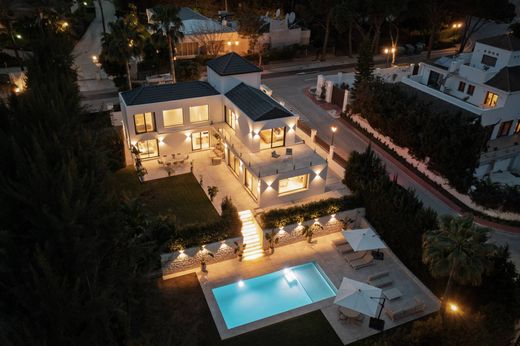 Detached House in Nueva Andalucia, Malaga