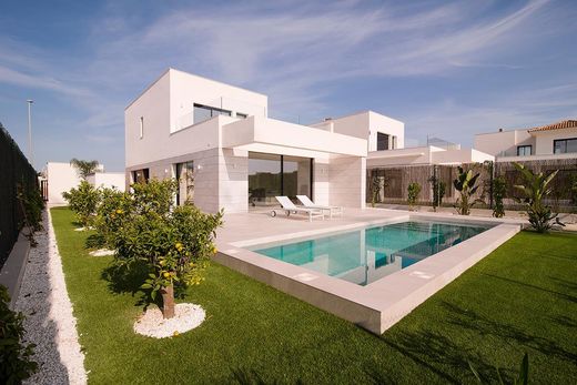 Villa in Los Montesinos, Alicante