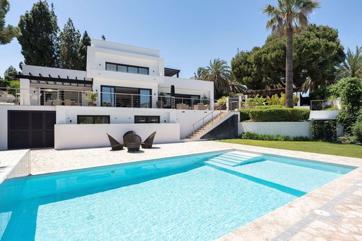 Detached House in Nueva Andalucia, Malaga