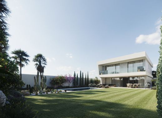 Detached House in San Pedro de Alcántara, Malaga