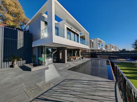 Málaga, マラガの一戸建て住宅