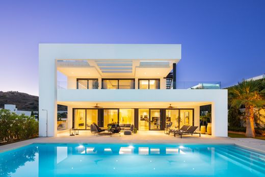 Vrijstaand huis in Nueva Andalucia, Provincia de Málaga