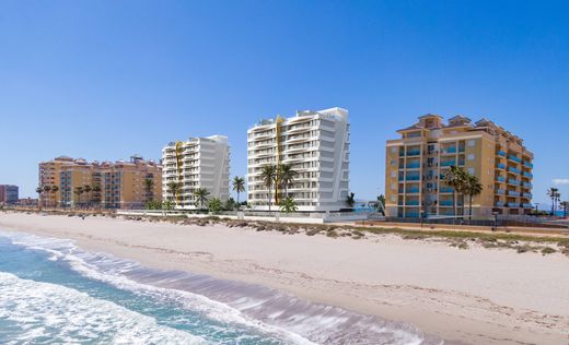 Apartment / Etagenwohnung in La Manga del Mar Menor, Provinz Murcia