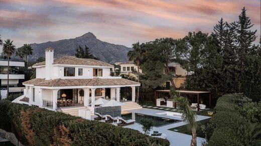 Nueva Andalucia, マラガの一戸建て住宅