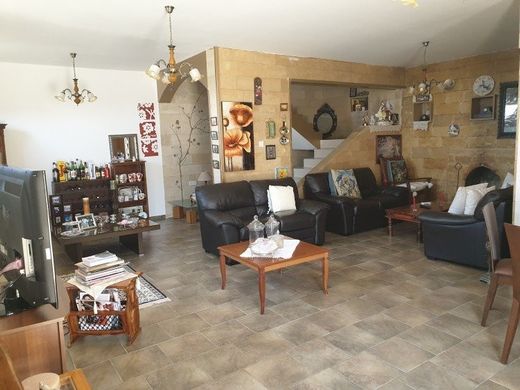 Detached House in Páchna, Limassol District