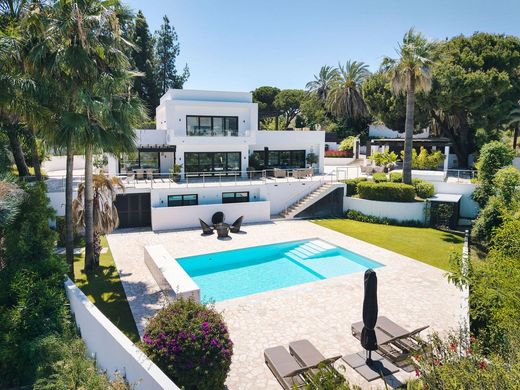 Detached House in Nueva Andalucia, Malaga