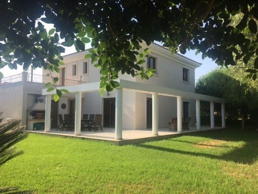 Detached House in Ýpsonas, Limassol District