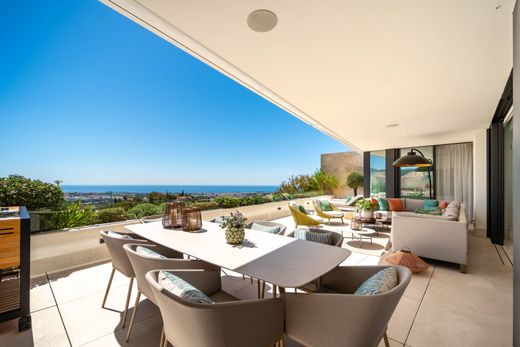 Apartment in Benahavís, Malaga