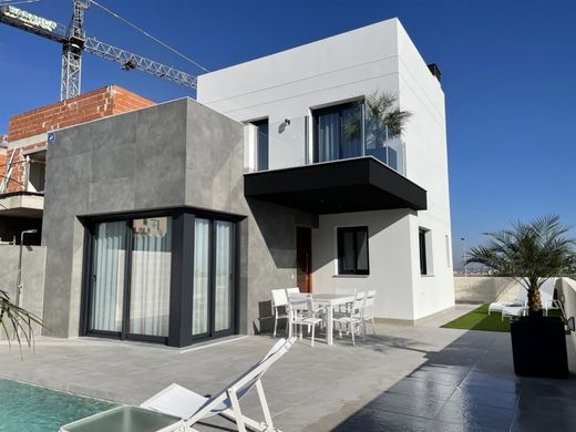 Villa a Torrevieja, Provincia de Alicante