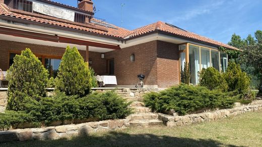 Luxus-Haus in Alcobendas, Provinz Madrid