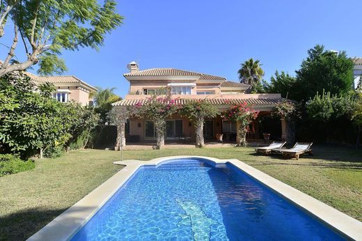 Villa in Nueva Andalucia, Provincia de Málaga