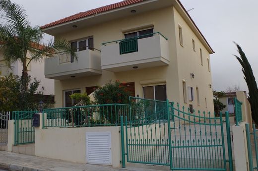 Luxus-Haus in Mouttagiáka, Limassol District