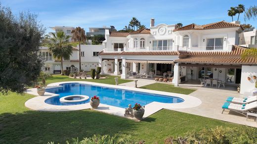 Detached House in Nueva Andalucia, Malaga