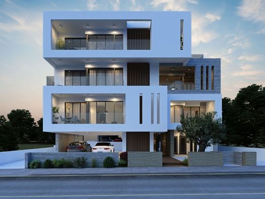Detached House in Emba, Émpa