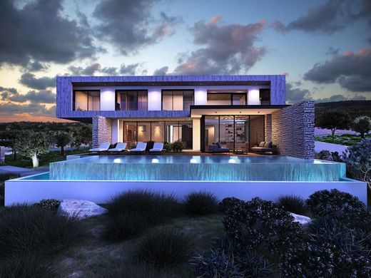 Detached House in Sea Caves, Paphos District