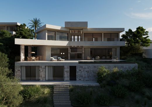 Detached House in Cabopino, Malaga