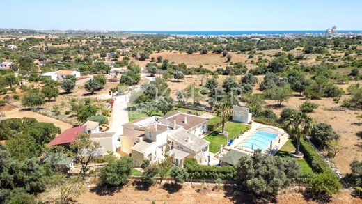 Villa in Armação de Pêra, Silves