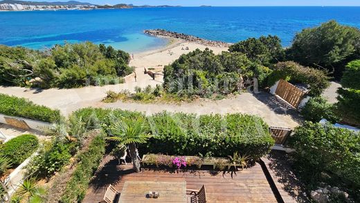 Terraced house in Santa Eulària des Riu, Province of Balearic Islands