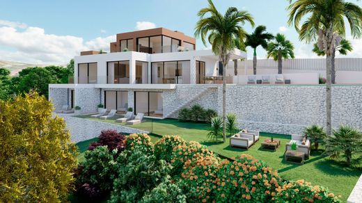 Detached House in Artola, Malaga