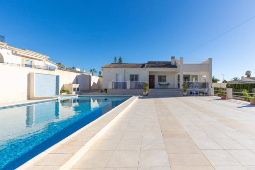 Detached House in Torrevieja, Alicante