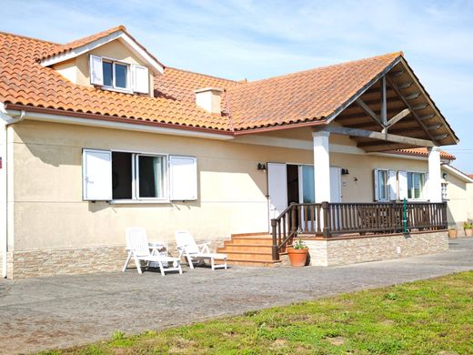 Detached House in Ares, Provincia da Coruña