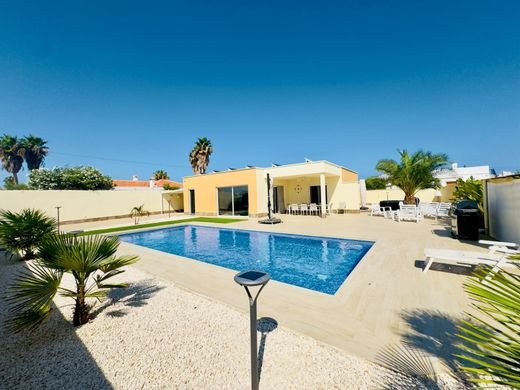 Villa in Torrevieja, Alicante