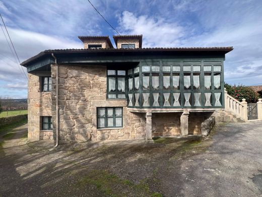 Dom jednorodzinny w Pereiro de Aguiar, Provincia de Ourense