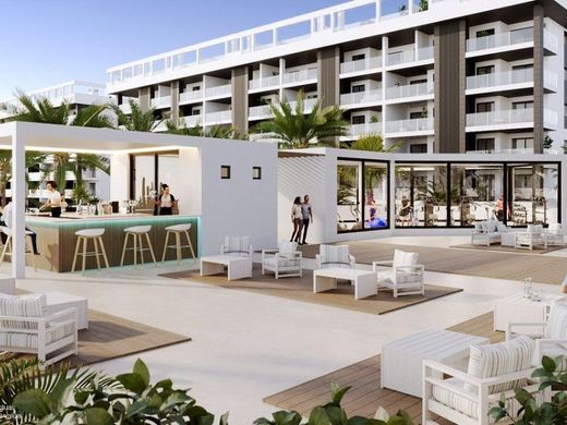 Penthouse in Torrevieja, Alicante