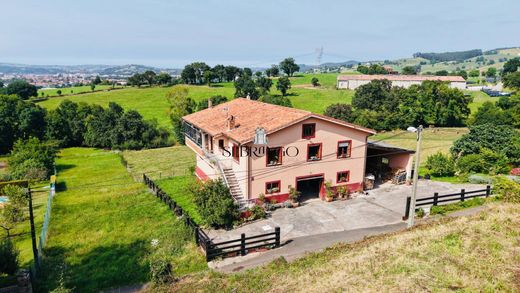 Luxury home in Torrelavega, Province of Cantabria