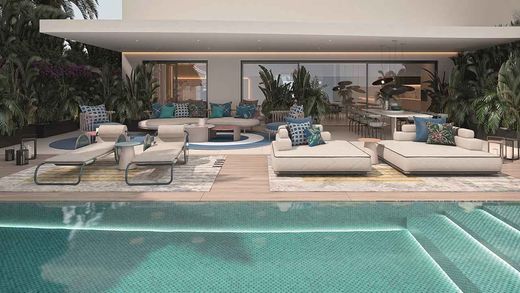 Apartment / Etagenwohnung in Marbella, Málaga