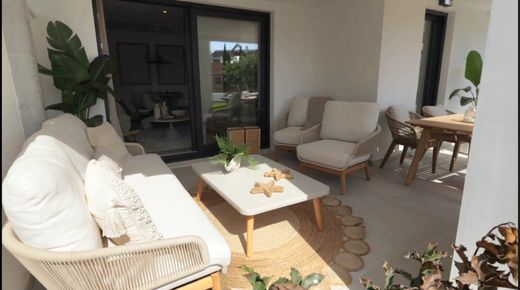 Apartment / Etagenwohnung in Estepona, Málaga