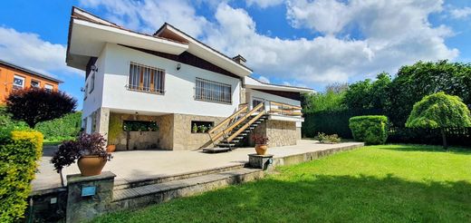 ‏בית חד-משפחתי ב  אוביידו, Province of Asturias