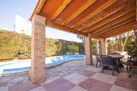 Detached House in Torrevieja, Alicante