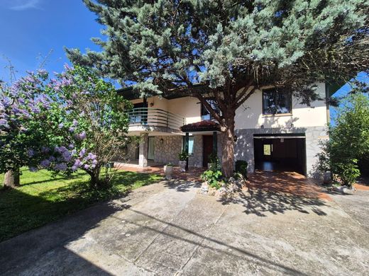 Luxus-Haus in Vallejo de Mena, Burgos